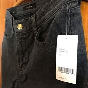 J BRAND 620 MID-RISE SUPER SKINNY JEAN